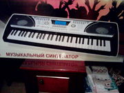 Музыкальный синтезатор CortlandVS6180