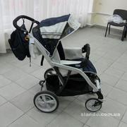 Продам коляску  chicco duo tour 4,  Нагрудная сумка Go Baby в подарок