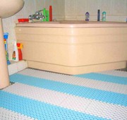 атискользящее покрытие для бассейнов,  саун,  ванных комнат 