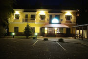 Продажа гостиницы в Днепропетровске,  отель 400м2,  11 номеров. отельный бизнес