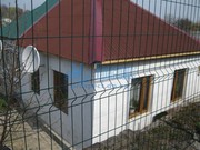 Продам пол дома в г. Днепропетровске в районе Стахановской проходной.